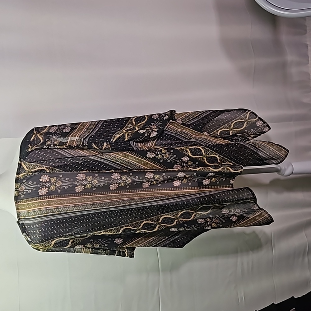 Rewind Size S Black/Floral Kimono - Picture 5 of 5